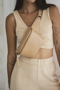 the remy leather fanny pack -- sand